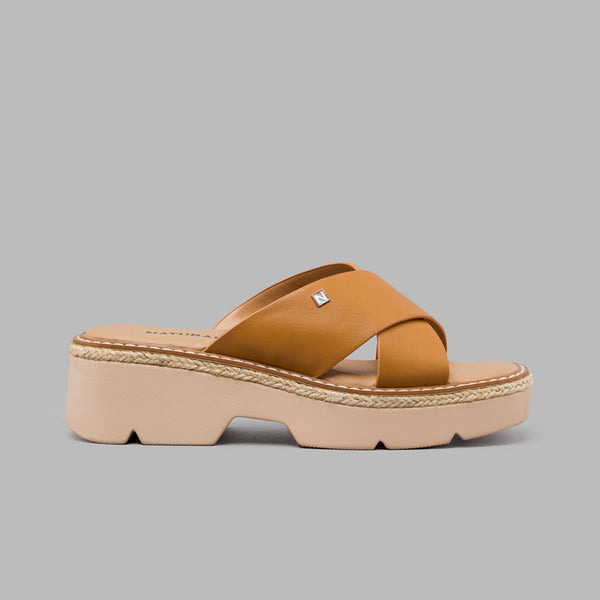 Farah Camel