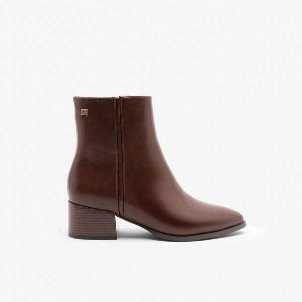 Suzette 2 Brown